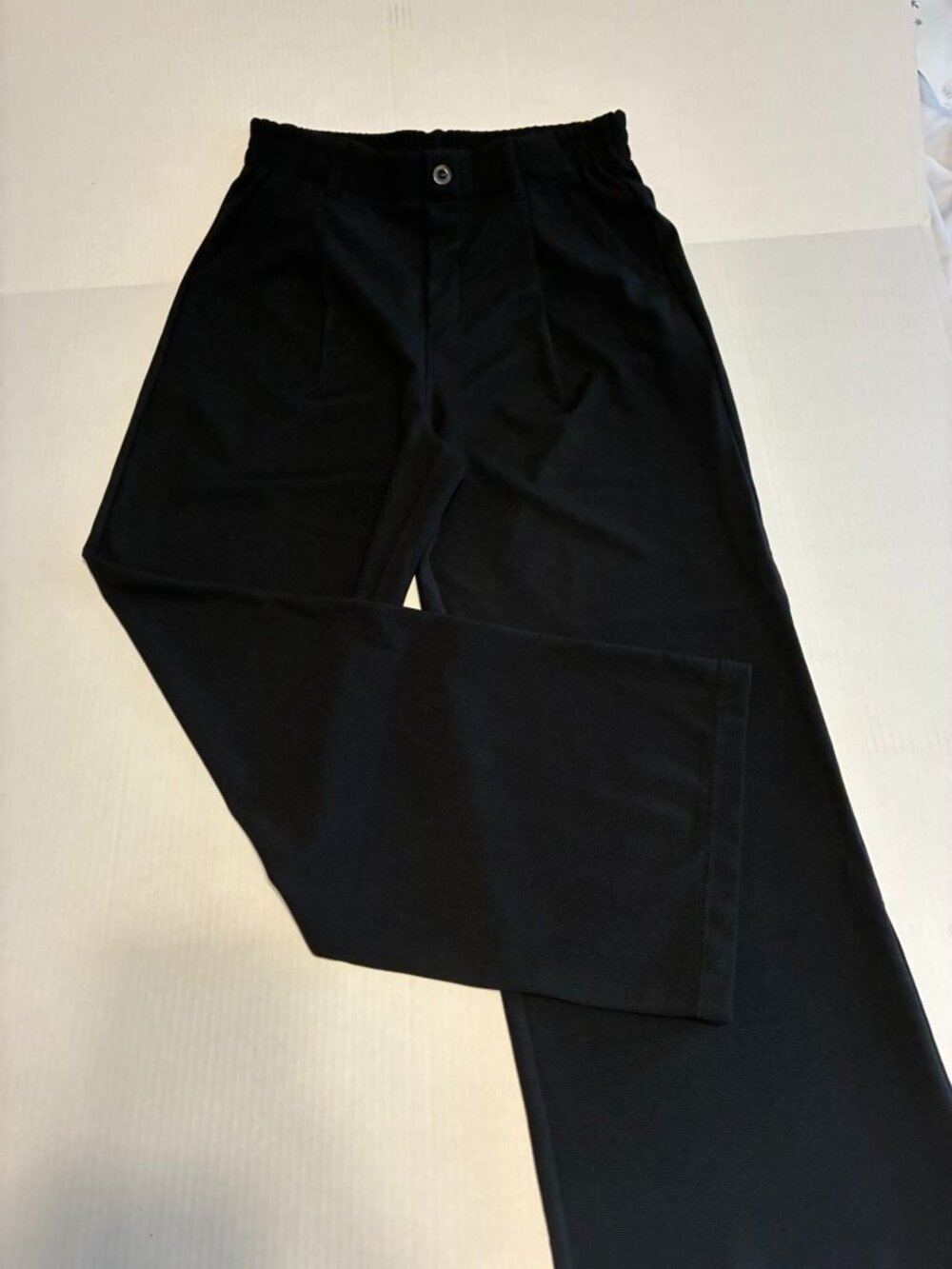 NWOT Ewedoos Stretchy Pants